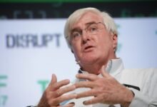 La leyenda de VC Ron Conway renuncia a la Fundación Salesforce después de los comentarios de la Guardia Nacional de Benioff