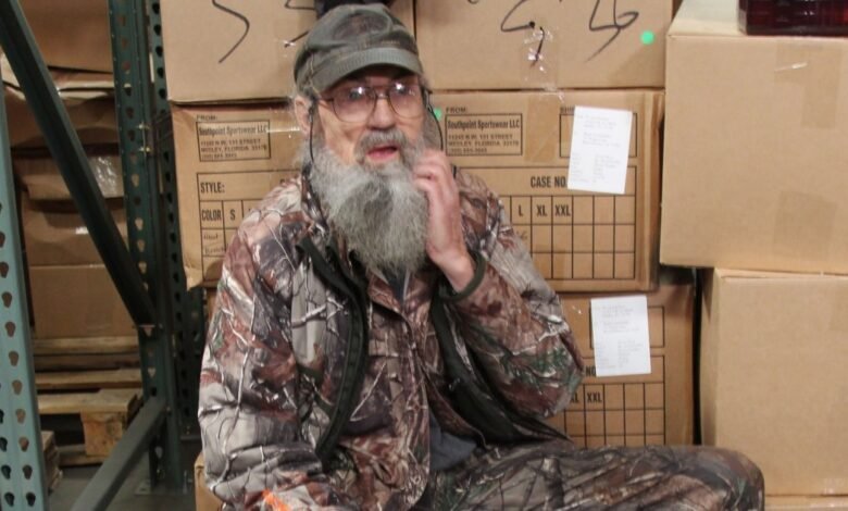 El tío C de Duck Dynasty, Robertson, ingresó en el hospital después del complejo