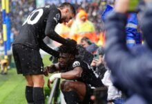 Leeds 1 – 2 espuelas