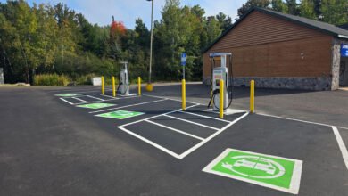 4 puertos públicos de EV, altas velocidades que se instalarán en el norte de Wisconsin