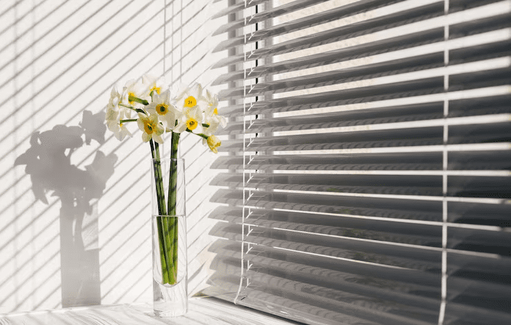 Dominando la oscuridad: una inmersión profunda en las cortinas opacas romanas, celulares, solares y enrollables Dominando la oscuridad: una inmersión profunda en las cortinas opacas romanas, celulares, solares y enrollables