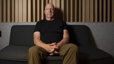 El cofundador de Eagles, Bernie Lydon, canaliza el dolor de los incendios en nueva música