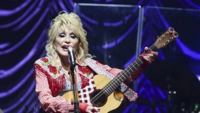 La hermana de Dolly Parton ‘Praying All Night’ en los problemas de salud de Icon