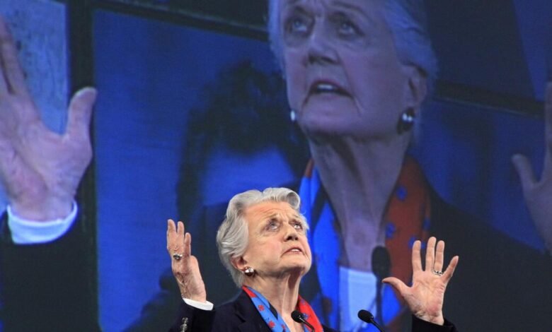 Colaborador: Todavía tenemos mucho que aprender de Angela Lansbury Colaborador: Todavía tenemos mucho que aprender de Angela Lansbury