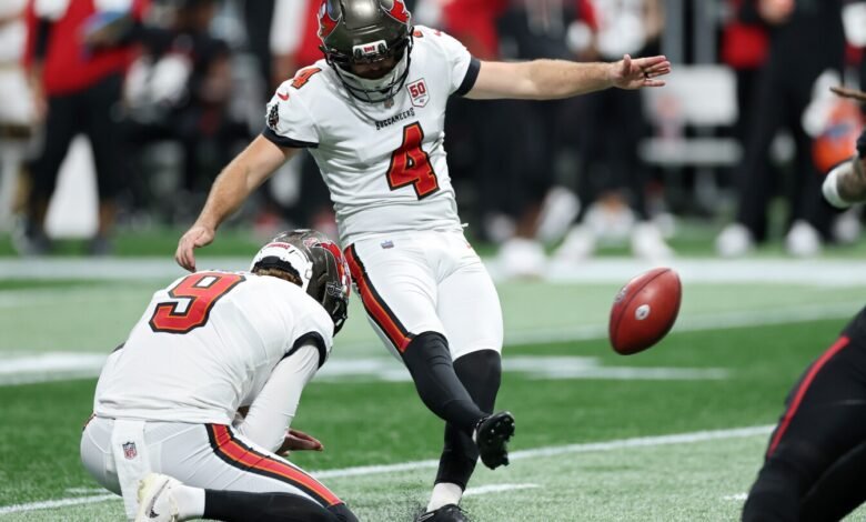 Los pateadores de la NFL tienen 77 de 108 desde más de 50 yardas esta temporada. Los pateadores de la NFL tienen 77 de 108 desde más de 50 yardas esta temporada.