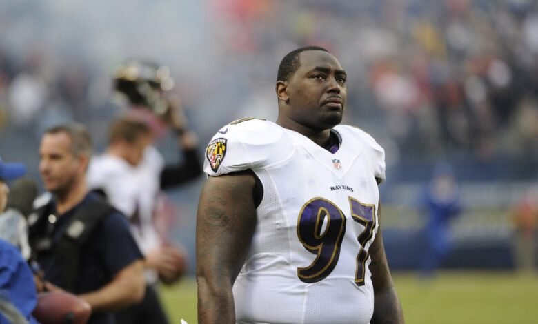 El ex jugador de la NFL, Arthur Jones, murió a la edad de 39 años