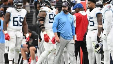 Informe: La decisión de asumir las tareas de dirección de jugadas de Brian Callahan “probablemente” provino de los propietarios de los Titans