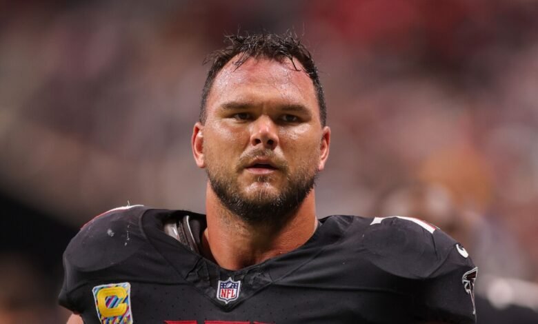 Jake Matthews no participó en la práctica de los Falcons; Darnell Mooney regresa Jake Matthews no participó en la práctica de los Falcons; Darnell Mooney regresa