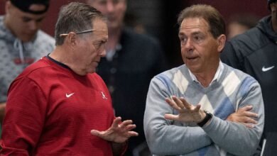 Bill Belichick, Nick Saban Exchange elogios después de las revisiones del viernes de Saban sobre Mac Jones