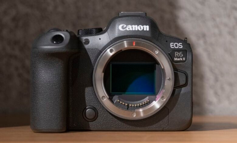 La Canon EOS R6 III podría aterrizar pronto, lista para enfrentarse a Sony y Nikon: aquí hay una característica que podría diferenciarla La Canon EOS R6 III podría aterrizar pronto, lista para enfrentarse a Sony y Nikon: aquí hay una característica que podría diferenciarla