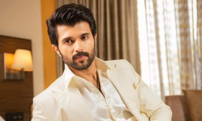 El auto de Vijay Deverakonda se combina con los días del accidente después de Baghdan