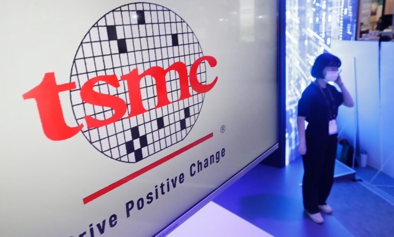 El fabricante taiwanés de chips TSMC ve un aumento de casi el 40% en su beneficio neto gracias al auge de la IA El fabricante taiwanés de chips TSMC ve un aumento de casi el 40% en su beneficio neto gracias al auge de la IA