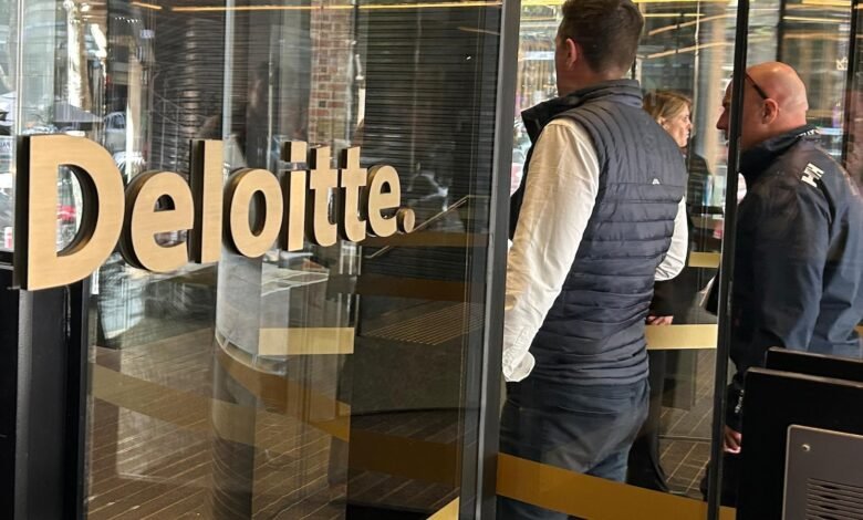 Deloitte reembolsará parcialmente a Australia para un informe con aparentes errores generados por IA