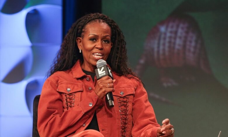 Michelle Obama promocionará su nuevo libro ‘The Look’ con una serie de podcasts Michelle Obama promocionará su nuevo libro ‘The Look’ con una serie de podcasts