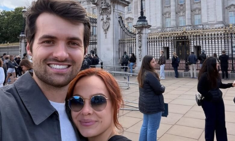 La profesional de Strictly Come Dancing Alexis War está ‘orgullosa’ de su marido después de un gran logro La profesional de Strictly Come Dancing Alexis War está ‘orgullosa’ de su marido después de un gran logro