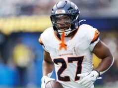 Fuentes: Broncos RB Dobbins (pie) probablemente esté fuera de temporada