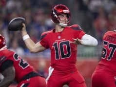 Davis Mills demuestra que pertenece