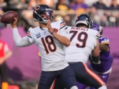 El modelo de computadora bloquea Steelers vs. Bears, predicción de puntaje, SGP para la Semana 12 de la NFL