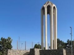 Monumento a los mártires del genocidio armenio en Montebello, California