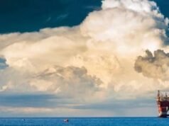 Por qué las grandes petroleras siguen obteniendo ganancias a pesar de los bajos precios del petróleo