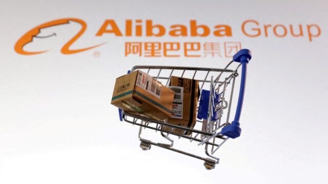 2025-11-14T194528Z_1030011808_RC2MSCAWVKMP_RTRMADP_3_USA-CHINA-SECURITY-ALIBABA.JPG