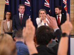 Los liberales se inclinan hacia la derecha… y “lo niegan cada vez más” a medida que reclaman su papel de destructores del clima global.