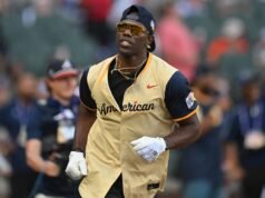 Terrell Owens explica por qué comprende la frustración de AJ Brown con el juego de los Eagles