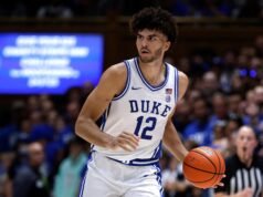 Cameron Boozer de Duke tiene a los fanáticos entusiasmados después de colaborar con Carmelo Anthony en CBB Record Books.