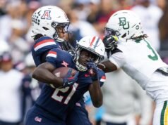 Kedrick Reescano ayuda a Arizona a derrotar a Baylor