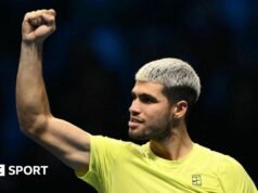 Finales ATP: Carlos Alcaraz se enfrenta a Jannik Sinner y al público partidista italiano en la final de Turín