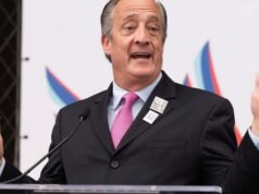 El Director General de Correos de Trump dice que los recortes de costos van demasiado lejos: “No podemos reducir costos para prosperar”