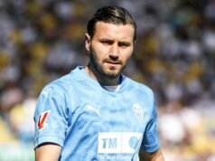 Multan a veterano del Valencia por comentarios tras polémica entrevista