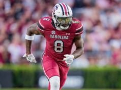 El policía del DPS de Texas que empujó a un jugador de fútbol de Carolina del Sur fue ‘enviado a casa’