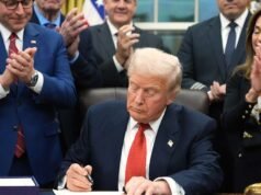 Trump firma proyecto de ley de financiación para poner fin al cierre del gobierno