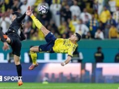 Cristiano Ronaldo marca de cabezazo en la Saudi Pro League para el Al-Nassr