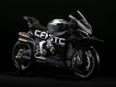 Moto CFMOTO V4 SR-RR | Desembalar la caja