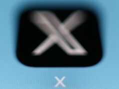 La X de Elon Musk lanza una función que muestra el país de origen de los usuarios y luego la elimina repentinamente