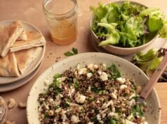 Ensalada de coliflor asada y quinoa con vinagreta de cítricos y miel