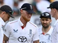 Las cenizas: Los ‘desastrosos Poms’ de Inglaterra criticados por los medios australianos tras dos días de derrota en la primera prueba en Perth | noticias de críquet