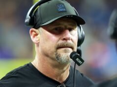 Dan Campbell: Problemas con los auriculares obligaron a los Lions a quemar nuestro tiempo muerto final