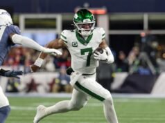 Aaron Glenn dice que Justin Fields corre más no es la respuesta: no es un corredor