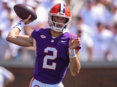 Predicciones, probabilidades de Clemson vs. Louisville: selecciones de ACC de la semana 12 de 10,000 simulaciones