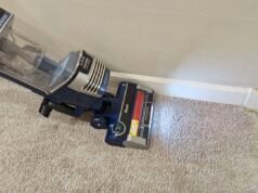 Revisión de Shark Stratos Upright AZ3002: una aspiradora sencilla con una succión potente