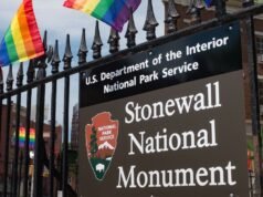 La administración Trump retira la bandera del Orgullo del Monumento Nacional Stonewall
