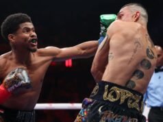 Stevenson ganó el título de López para convertirse en campeón de cuatro divisiones