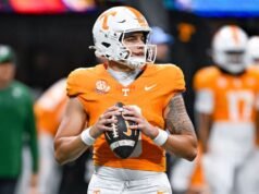 Juez niega oferta de calificación del mariscal de campo de Tennessee Joey Aguilar