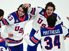 Partido por la medalla de oro entre Estados Unidos y Canadá: las mejores fotografías de un clásico olímpico instantáneo