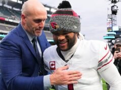 Fuente: Kyler Murray, los Cardinals aún no se han pronunciado, refutan al GM