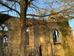 Ruinas de la iglesia de Tiffshall St Mary en Tiffshall St Mary, Inglaterra