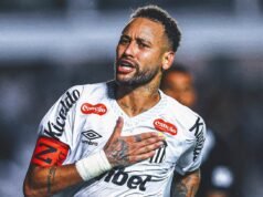 Neymar refuerza la plantilla mundialista con dos goles importantes para el Santos